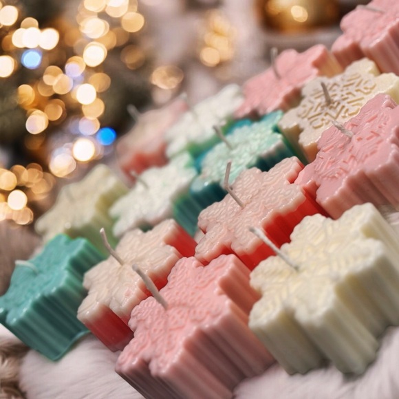 Snowflake Shaped Scented Candles - Picture 1 of 1